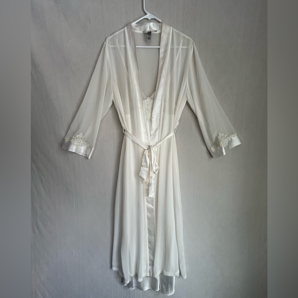 Bridal Delicates Lace Bodice Ivory Satin Maxi NightGown & Robe Sz M Honeymoon - Picture 16 of 16